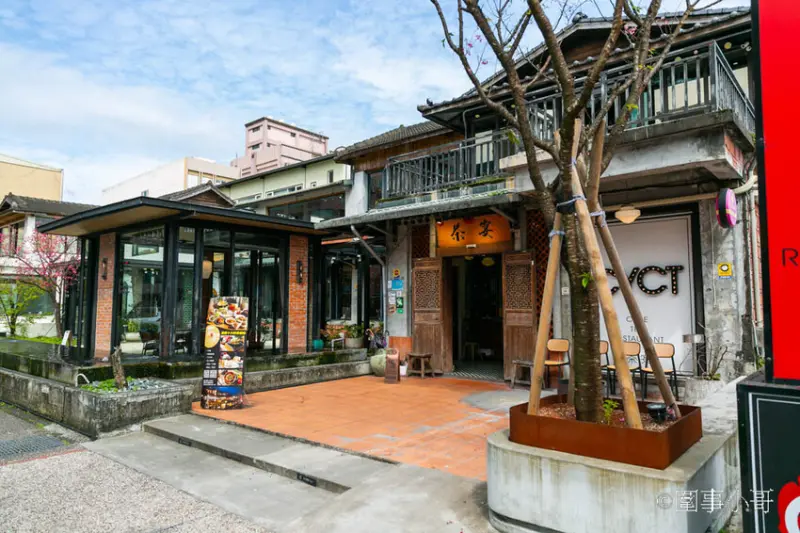 台灣好行499超值一日遊！來搭乘綠21宜蘭冬山河線暢遊羅東跟宜蘭傳統藝術中心吧～超划算套票持續熱賣中喔喔喔 @圍事小哥的幸福相框