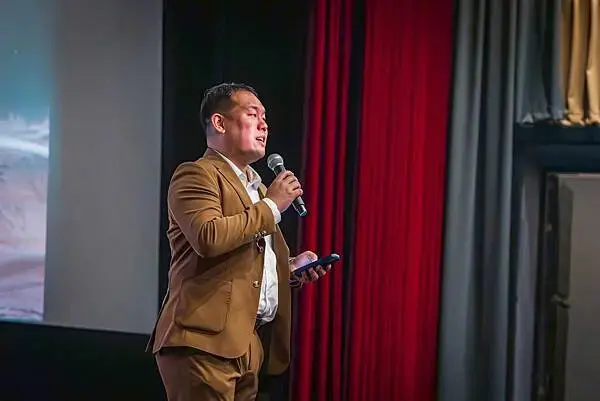 【克拉大影評】直面你的恐懼！？電影《深淵宇宙》就是這個時代為