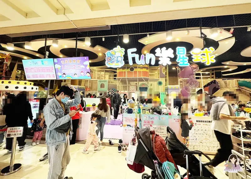 【台中親子館】台中麗寶Fun樂星球-占地超大，超高溜滑梯衝進
