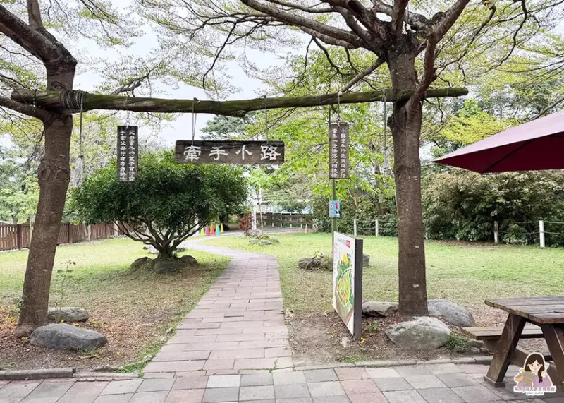 【彰化市景點】日月山景休閒農場，免門票入園，紅蘿蔔20元、牧