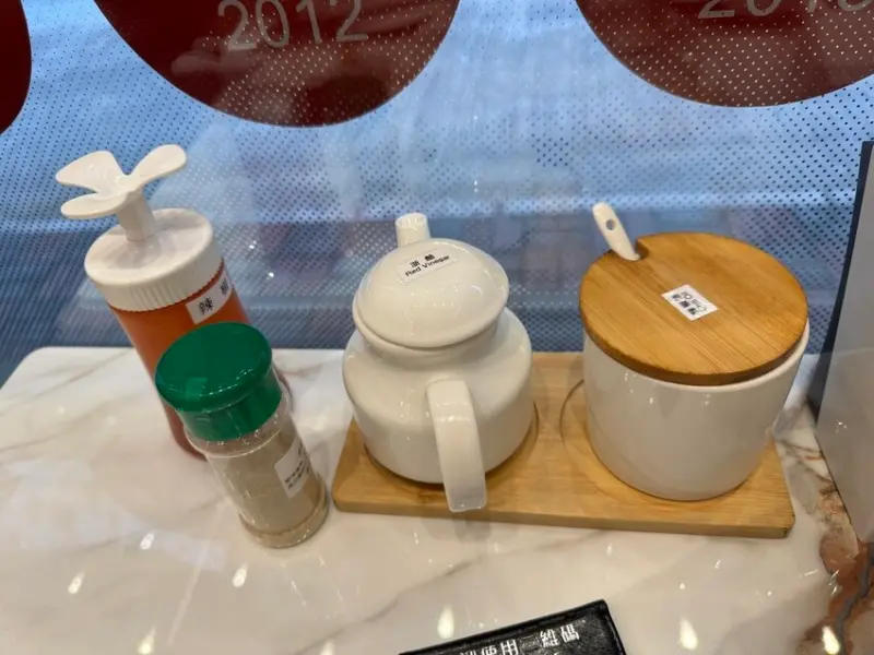 【香港灣仔美食】靠得住粥麵小館，連續15年獲米其林必比登推薦