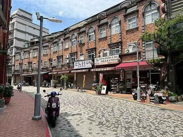 LINE_ALBUM_鶯歌_250423_12