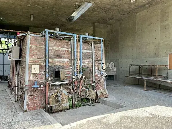 LINE_ALBUM_鶯歌_250423_137