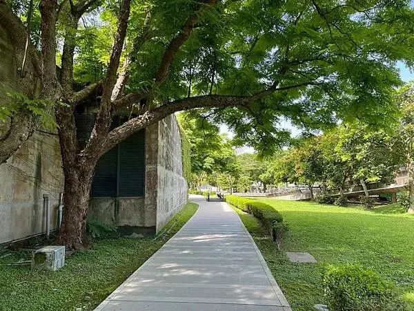 LINE_ALBUM_鶯歌_250423_285