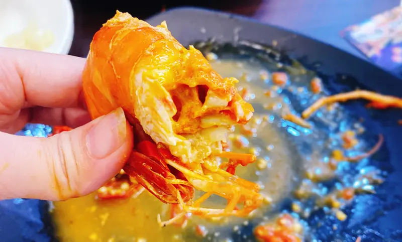 【蝦之城活蝦餐廳】西門町美食推薦-活跳泰國蝦多達12種口味，隻隻爆量蝦膏還有蝦卵，平價雙人套餐僅1500，超划算│台北美食推薦、西門町活蝦料理、西門町宵夜