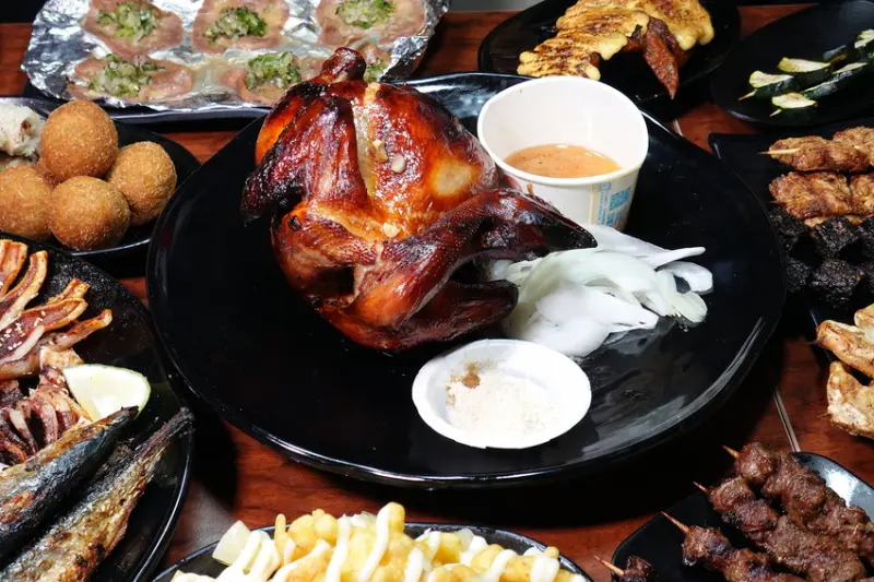 台北市文山區盡興吃喝不用再找地方續攤的不限時餐廳-雞老闆桶仔雞，吃飯還能唱歌的聚餐餐廳，外帶、拜拜景美烤雞