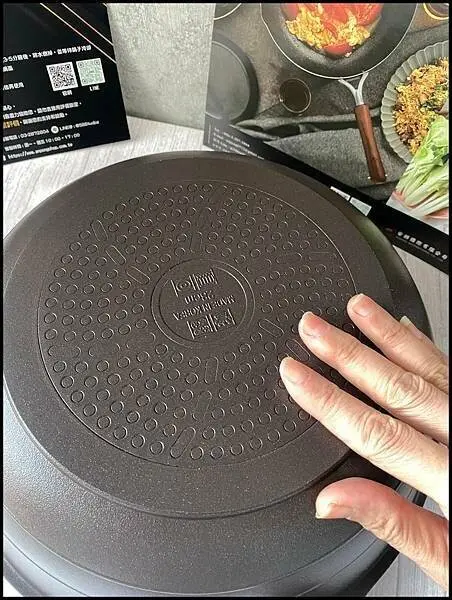 【不沾鍋/好讚鍋推薦】【韓國Kassel 鑽石超導熱不沾輕量