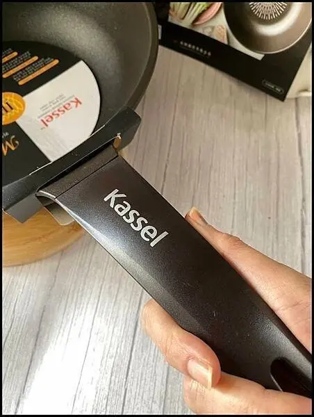 【不沾鍋/好讚鍋推薦】【韓國Kassel 鑽石超導熱不沾輕量
