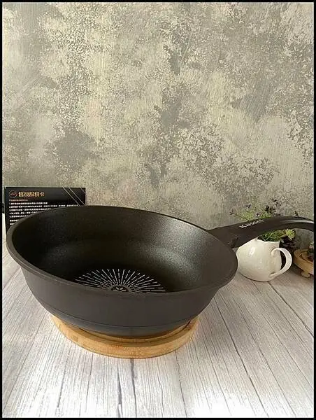 【不沾鍋/好讚鍋推薦】【韓國Kassel 鑽石超導熱不沾輕量