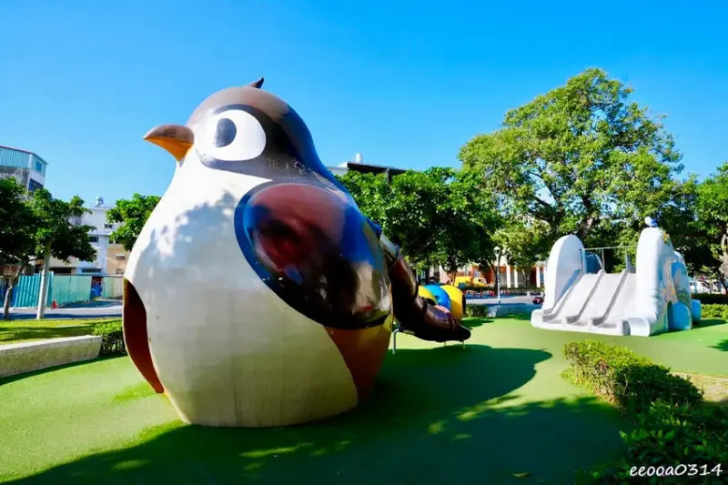屏東遛小孩好去處「勝利動物溜滑梯公園」，8座超萌動物溜滑梯免