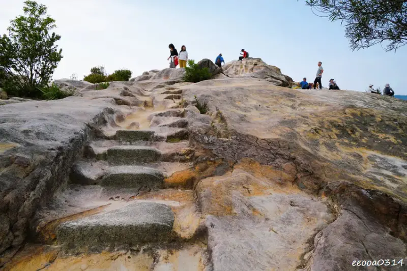20分鐘輕鬆攻頂，「軍艦岩親山步道」好走嗎? 登山口在哪? 