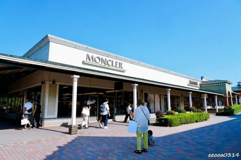 河口湖自駕遊「御殿場 PREMIUM OUTLETS」，全日