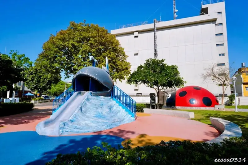 屏東遛小孩好去處「勝利動物溜滑梯公園」，8座超萌動物溜滑梯免