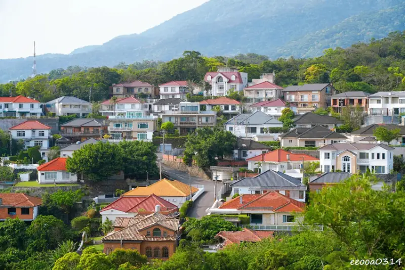 20分鐘輕鬆攻頂，「軍艦岩親山步道」好走嗎? 登山口在哪? 