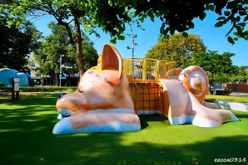 屏東遛小孩好去處「勝利動物溜滑梯公園」，8座超萌動物溜滑梯免