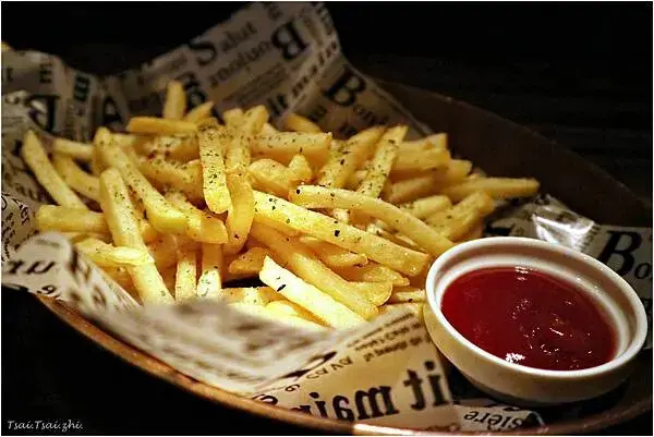 [沖繩那霸]BAR Daisy (バー デイジー)｜視覺饗宴