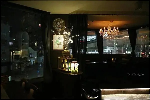 [沖繩那霸]BAR Daisy (バー デイジー)｜視覺饗宴