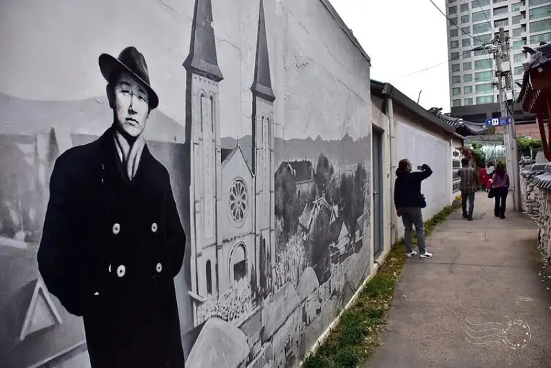 大邱:故宅文化巷弄 李相合壁畫