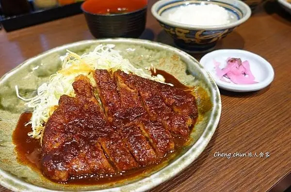 日本【名古屋味噌豬排 矢場本店】70年老店，名古屋名物。