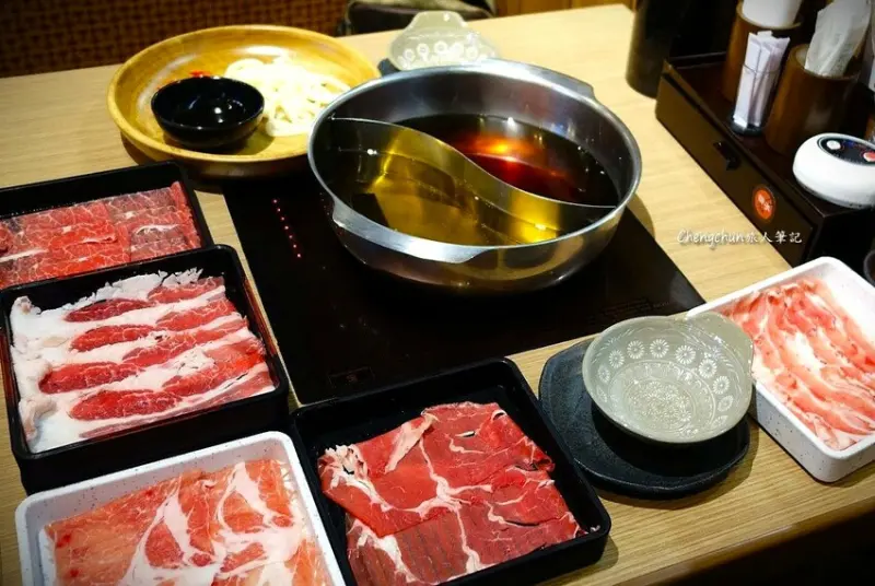 新北市遠雄購物廣場B1【涮乃葉】汐止日系鴛鴦鍋吃到飽