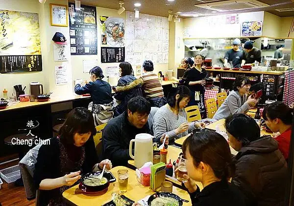 日本博多車站拉麵街デイトス2F【長浜ナンバーワン】めん街道人