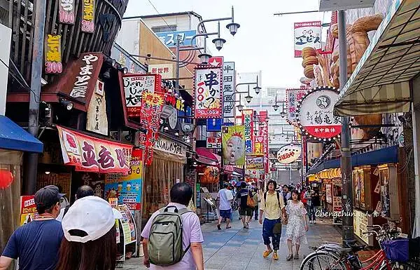 日本大阪通天閣新世界商店街串炸老店PK【串炸達摩 新世界總本