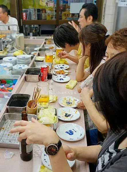 日本大阪通天閣新世界商店街串炸老店PK【串炸達摩 新世界總本