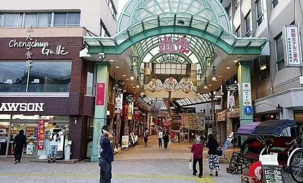 日本愛媛縣【道後溫泉本館】千年古湯，逛老街，四國自由行