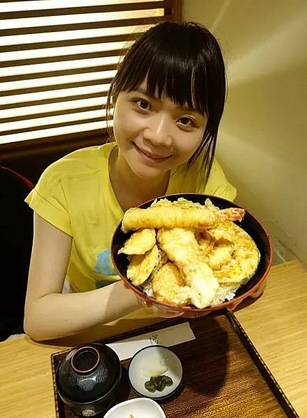 日本愛媛縣【道後溫泉本館】千年古湯，逛老街，四國自由行