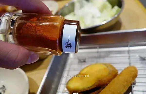 日本大阪通天閣新世界商店街串炸老店PK【串炸達摩 新世界總本