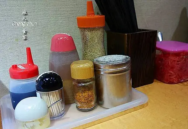 日本博多車站拉麵街デイトス2F【長浜ナンバーワン】めん街道人