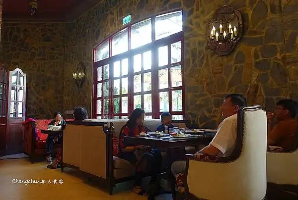 越南峴港巴拿山飯店，歐式古堡Mercure Danang F