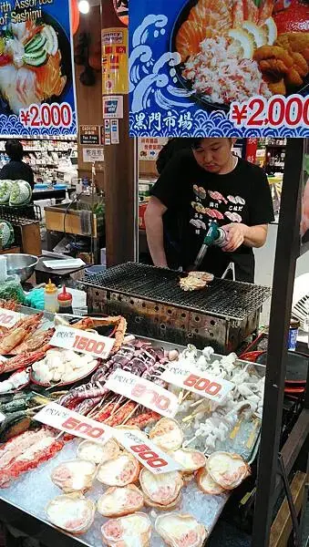 日本關西【黑門市場】大阪人的廚房 ?! 再訪頗有感觸...。