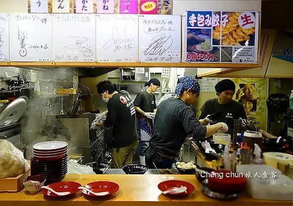 日本博多車站拉麵街デイトス2F【長浜ナンバーワン】めん街道人