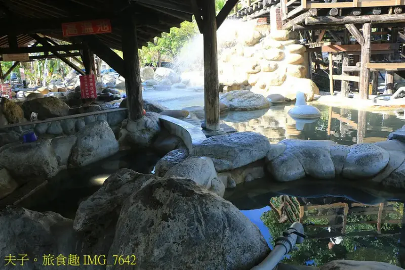 龜丹休閒體驗農園 水哥溫泉 野溪型戶外泡湯池形成特色