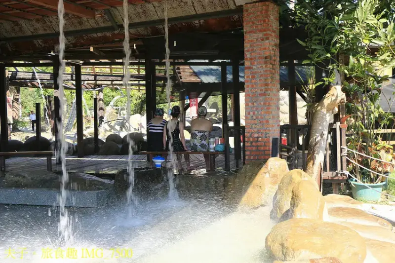 龜丹休閒體驗農園 水哥溫泉 野溪型戶外泡湯池形成特色