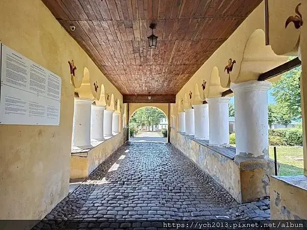 普雷穆爾防禦性教堂Fortified churdh of P