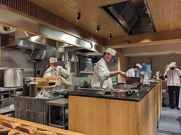 金子半之助日本橋人形町店