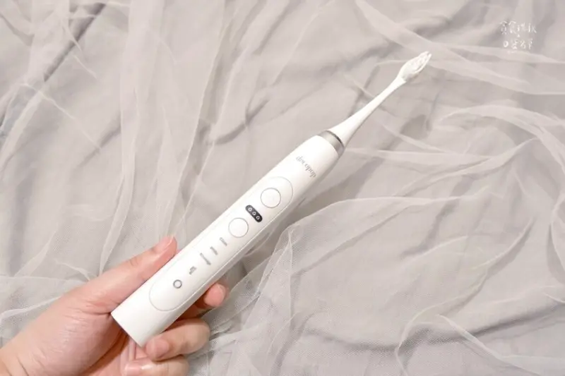 好物推薦｜兼具質感與實用！音波電動牙刷推薦｜大可波波deco