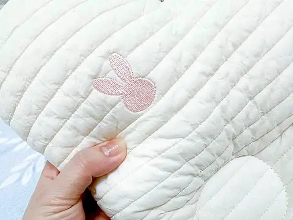 新手媽咪│寶寶枕頭推薦：韓國原裝進口BUNNY PAPA，雲朵造型護枕頸枕，親膚透氣、涼感