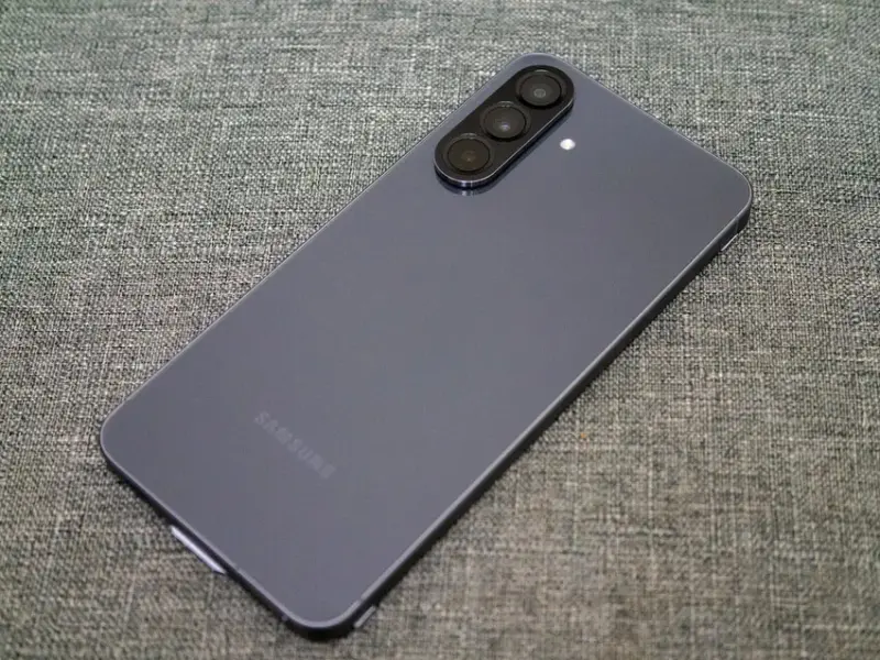 【開箱】Samsung Galaxy A56 5G，軟硬體升