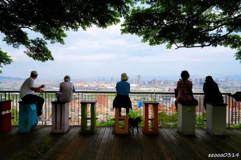 新北五股「水碓觀景公園」森林步道×賞景平台×看飛機! 台北近