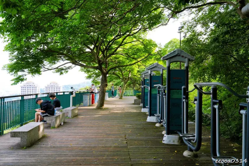新北五股「水碓觀景公園」森林步道×賞景平台×看飛機! 台北近