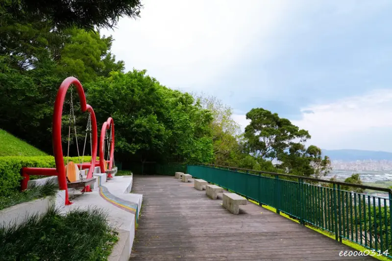新北五股「水碓觀景公園」森林步道×賞景平台×看飛機! 台北近