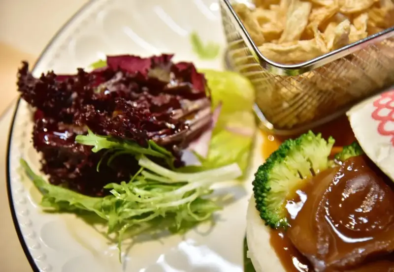 台鐵觀光列車｜雄獅旅遊 鳴日廚房Ｘ君品頤宮米其林三星料理 移