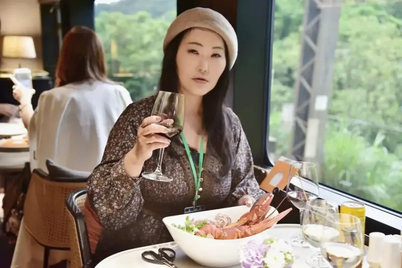 台鐵觀光列車｜雄獅旅遊 鳴日廚房Ｘ君品頤宮米其林三星料理 移