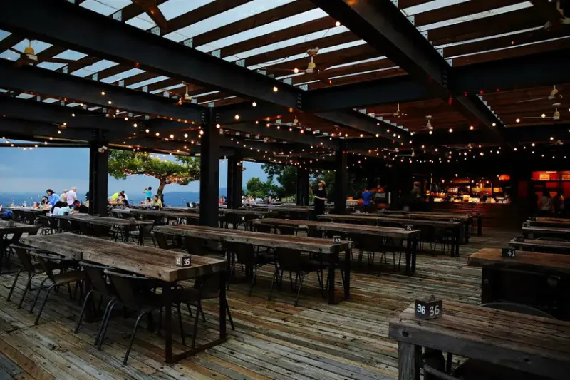 宜蘭必去無敵夜景！空ㄟ農場-宜蘭超人氣夜景餐廳，遠望龜山島、