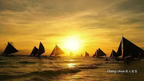 長灘島【帆船追夕陽】體驗，長灘島必玩水上活動。