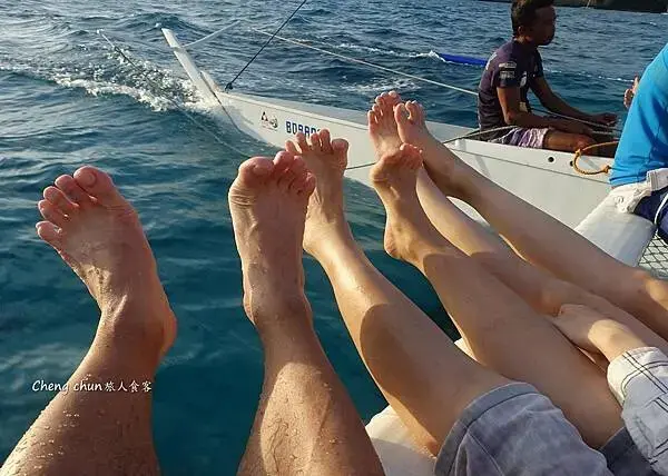 長灘島【帆船追夕陽】體驗，長灘島必玩水上活動。