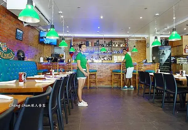 菲律賓長灘島【Valhalla Charlies】Rlibs